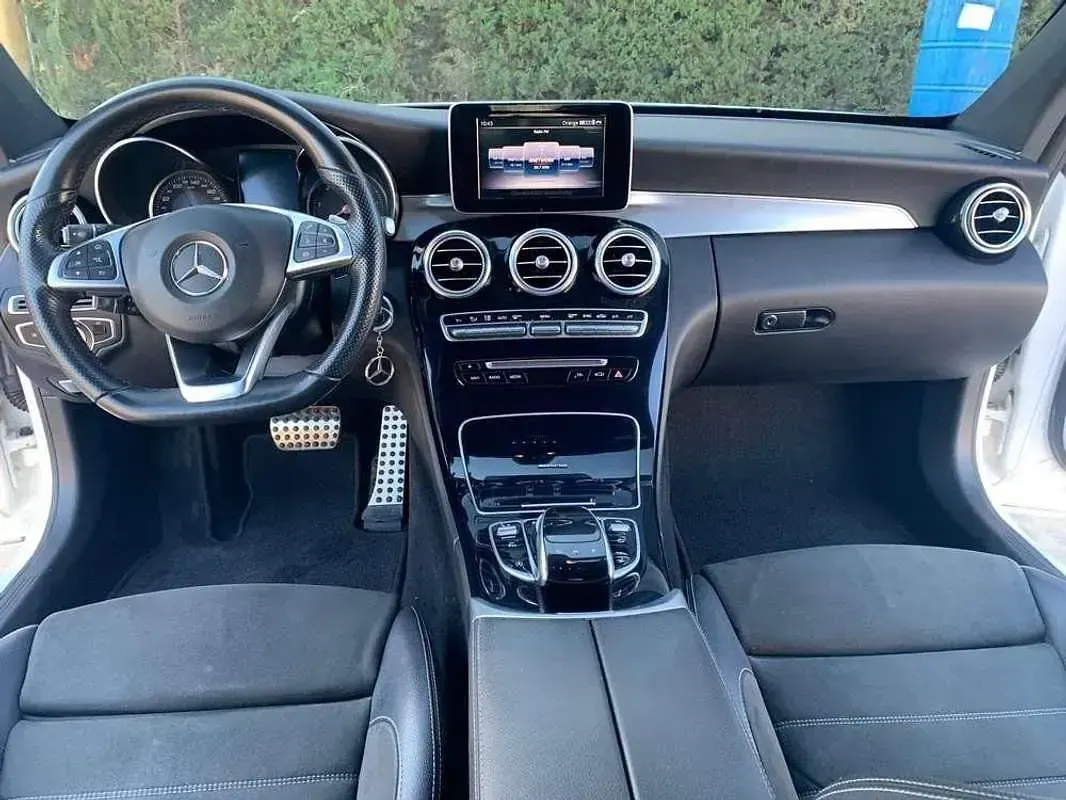Usado Mercedes C220 194 CV (142 kW) 2018 Blanco Coupe