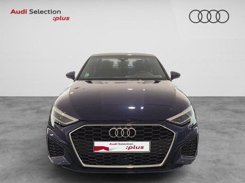 Käytetty Audi A3 S-Line 150 HP (110 kW) 2023 Sininen Sedan