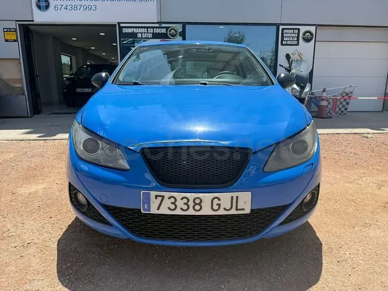 Usado Seat Ibiza Sport 100 CV (73 kW) 2008 Azul Berlina