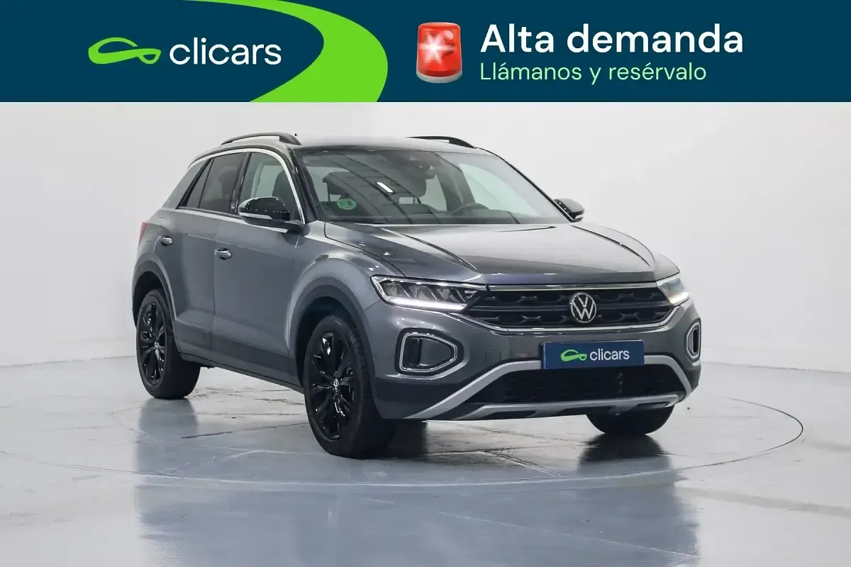 Usado VW T-Roc 110 CV (80 kW) 2023 Gris SUV