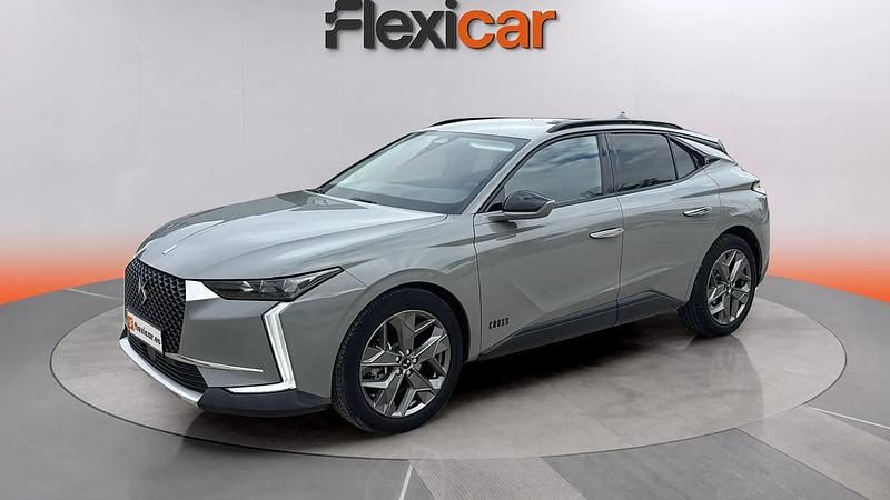 Usado DS Automobiles DS4 Crossback Trocadero 131 CV (96 kW) 2023 Gris SUV