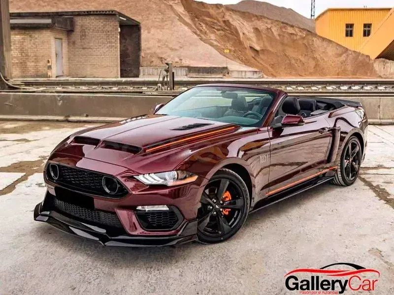 Usado Ford Mustang 290 CV (213 kW) 2018 Granate Descapotable