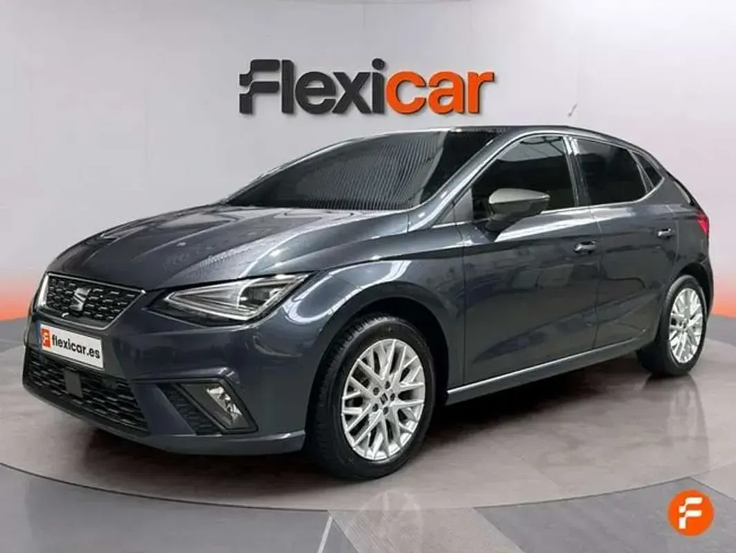 Usado Seat Ibiza XCELLENCE 116 CV (85 kW) 2024 Gris Utilitario