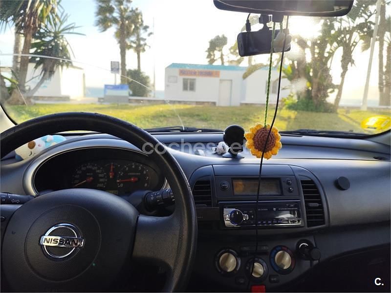 Usado Nissan Micra 80 CV (58 kW) 2004 Gris / plata Berlina