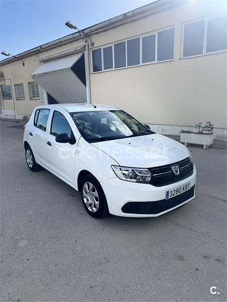 Blanco Usado 2017 Dacia Sandero Ambiance Berlina | 8000 € (Precio justo) - Imagen 1/4