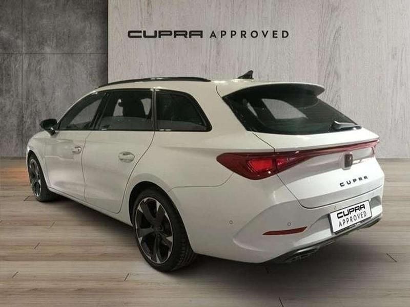 Usado Cupra Leon 150 CV (110 kW) 2023 Blanco Familiar