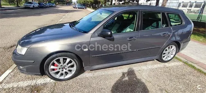 Usado Saab 9-3 Vector 175 CV (128 kW) 2006 Gris / plata Utilitario