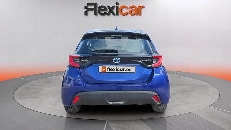 Usado Toyota Yaris Hybrid Active 116 CV (85 kW) 2021 Azul Utilitario