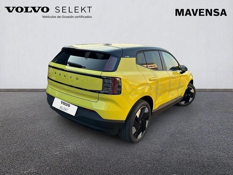Usado Volvo EX30 Plus 200 kW (272 CV) 2024 Amarillo SUV