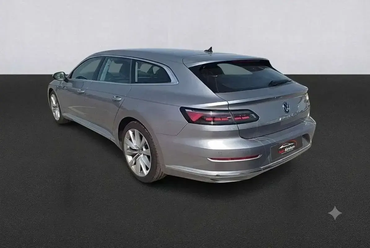 Usado VW Arteon Elegance 150 CV (110 kW) 2022 Gris Coupe