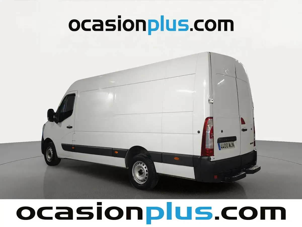 Usado Renault Master 145 CV (106 kW) 2023 Blanco Monovolumen
