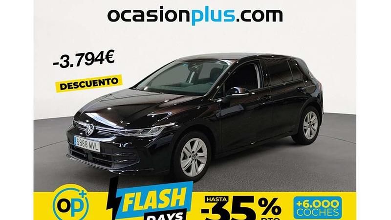 Usado VW Golf VIII 116 CV (85 kW) 2024 Negro Utilitario
