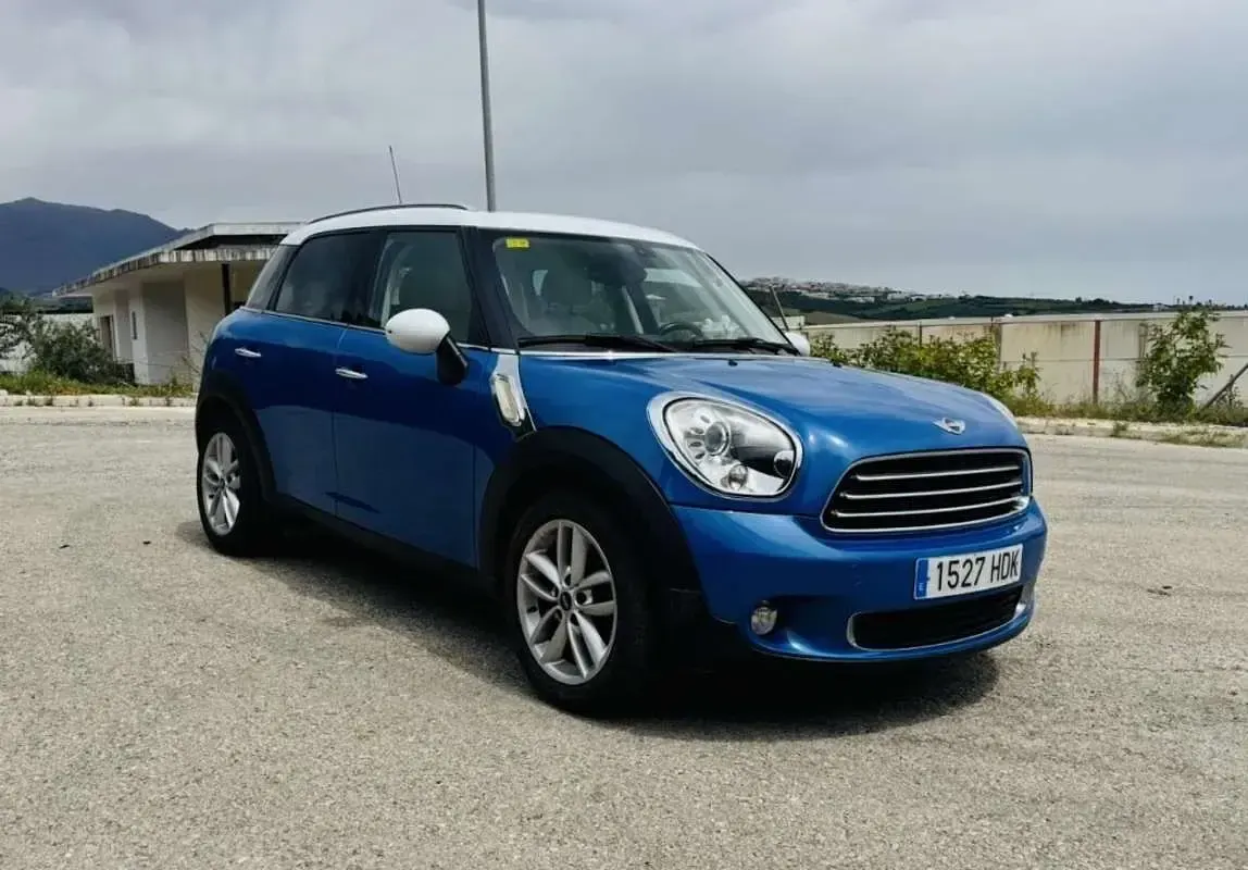 Usado Mini One Countryman 98 CV (72 kW) 2010 Azul SUV