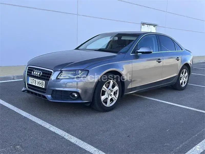 Usado Audi A4 143 CV (105 kW) 2011 Marrón Berlina