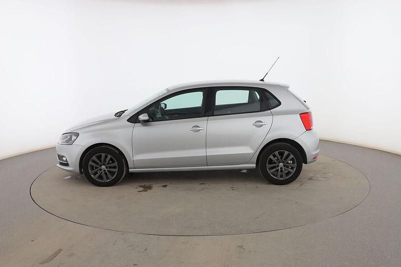 Usado VW Polo Advance 90 CV (66 kW) 2015 Plata Utilitario
