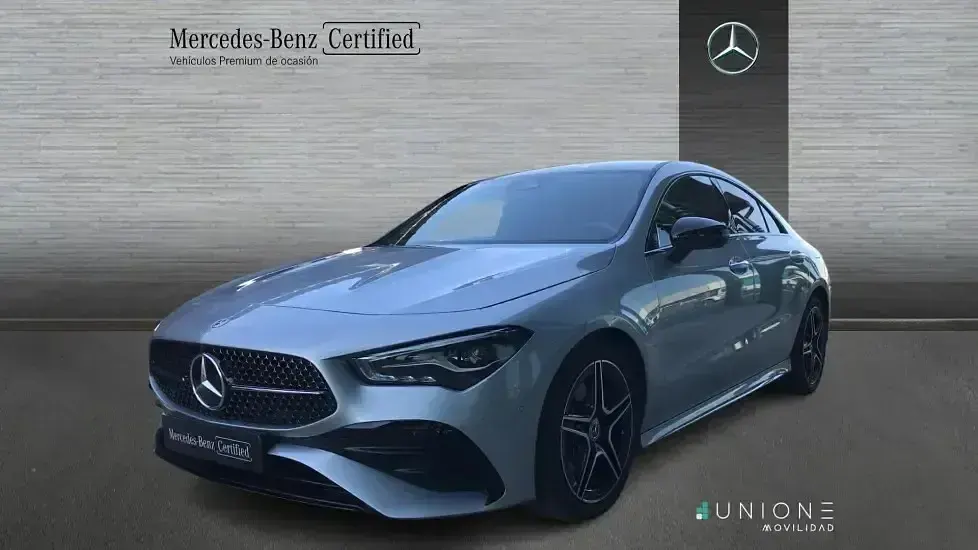 Usado Mercedes CLA220 190 CV (139 kW) 2025 Gris Coupe