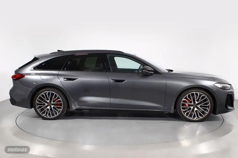 Usado Audi A5 Ambiente 367 CV (269 kW) 2025 Gris Familiar