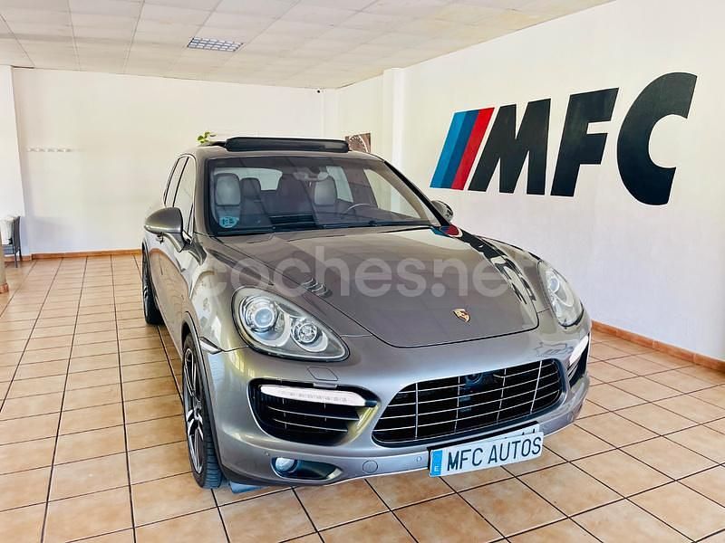 Beige Usado 2011 Porsche Cayenne Turbo SUV | 27.900 € (Caro) - Imagen 1/4
