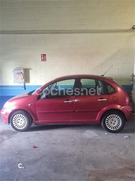 Granate Usado 2003 Citroën C3 Exclusive Utilitario | 2200 € (Precio justo) - Imagen 1/4