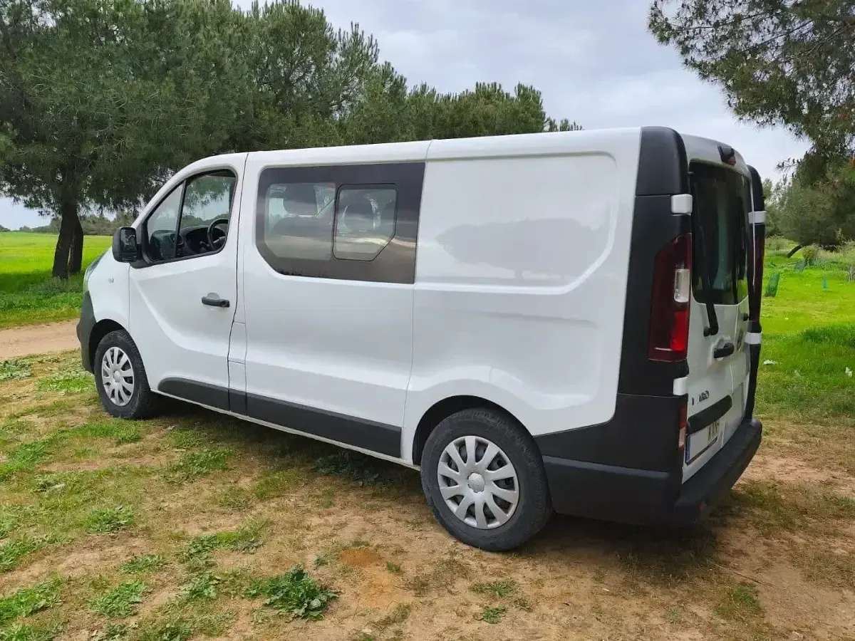 Usado Opel Vivaro S 120 HP (88 kW) 2019 Branco Monovolume