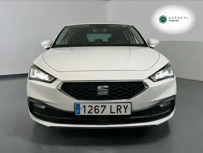 Usado Seat Leon Style 116 CV (85 kW) 2021 Blanco Berlina