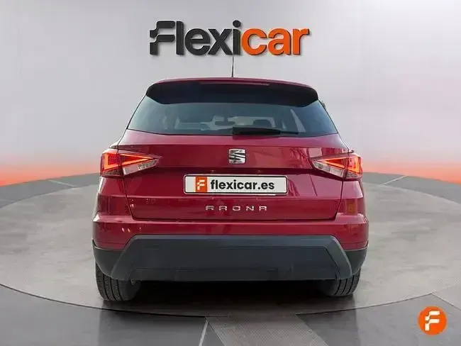 Usado Seat Arona Ecomotive 115 CV (84 kW) 2018 Rojo SUV