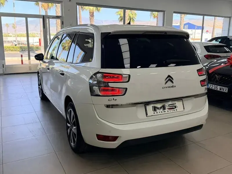 Usado Citroën Grand C4 Picasso Shine 150 CV (110 kW) 2017 Blanco Monovolumen