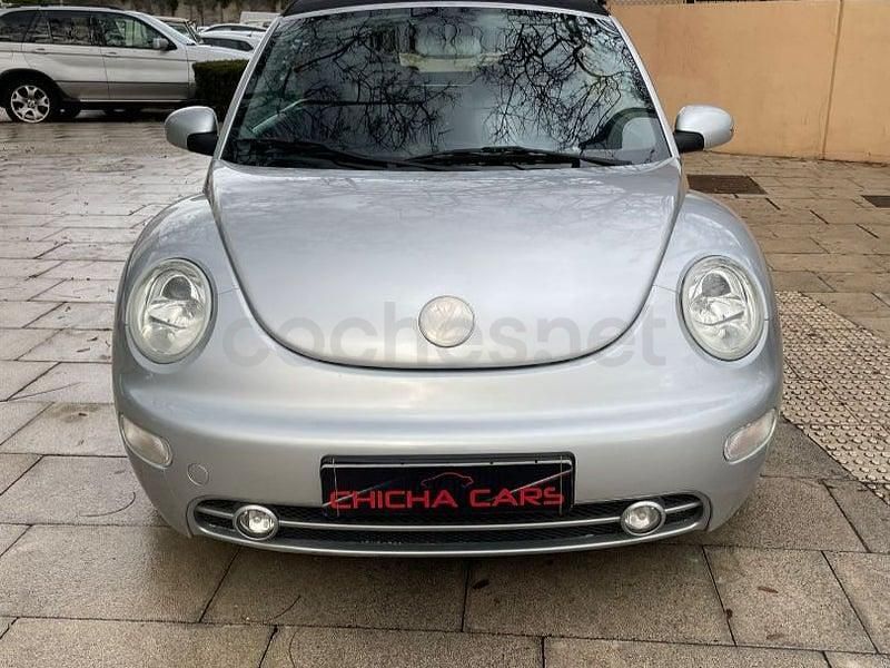 Usado VW New Beetle 102 CV (75 kW) 2005 Gris / plata Utilitario