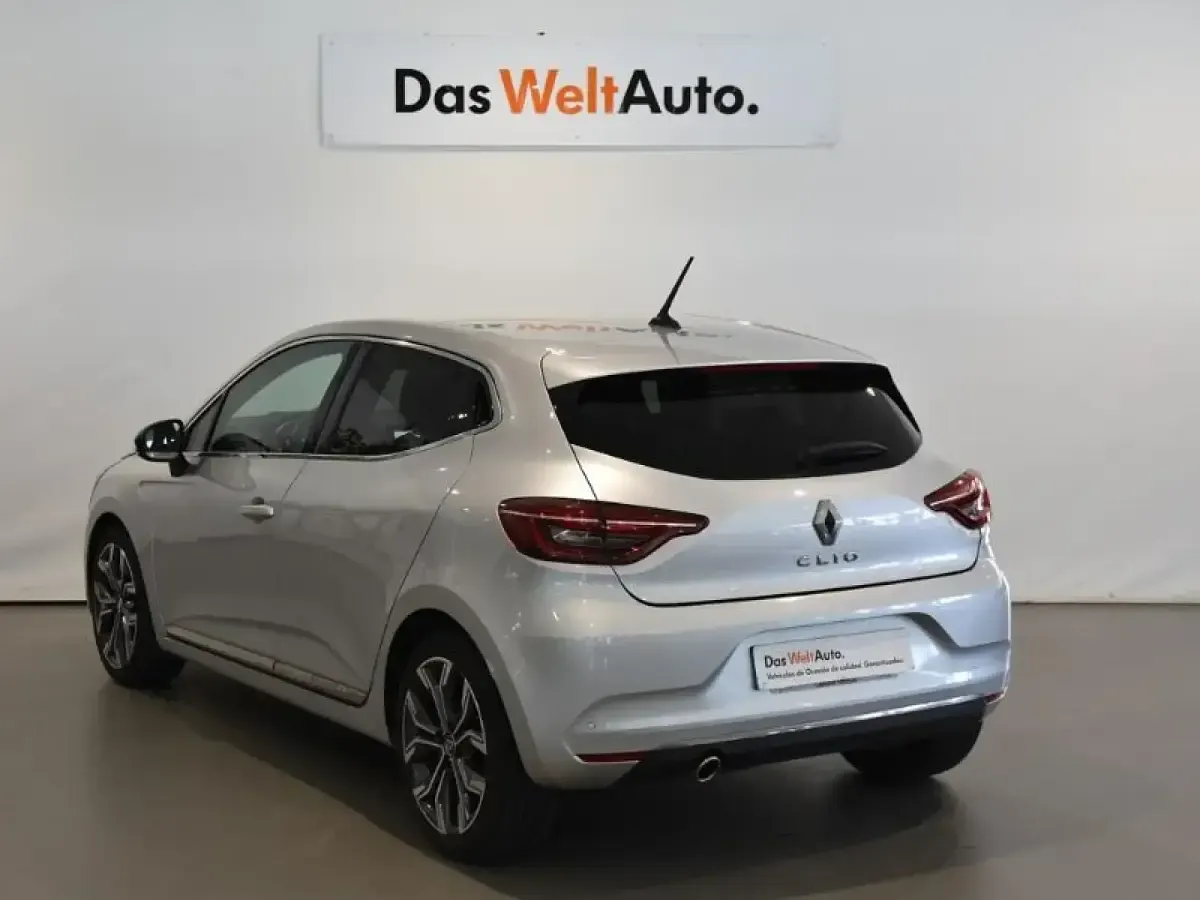 Usado Renault Clio Zen 91 CV (66 kW) 2021 Gris/plata Utilitario