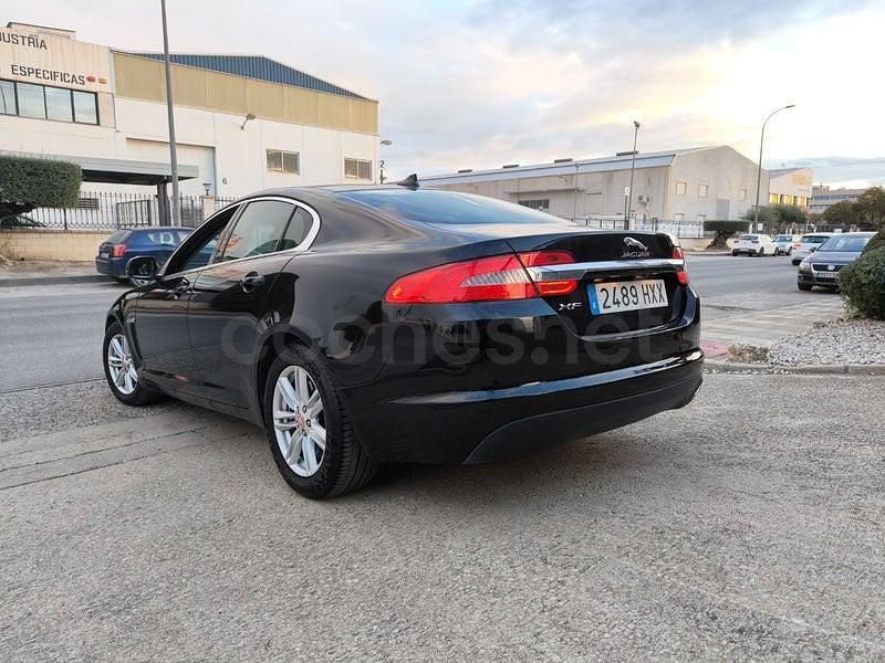 Usado Jaguar XF Premium Luxury 200 CV (147 kW) 2014 Negro Berlina