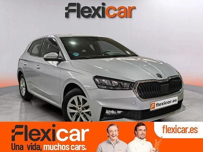 Gris Usado 2022 Skoda Fabia Berlina | 17.490 € (Un poco caro) - Imagen 1/4