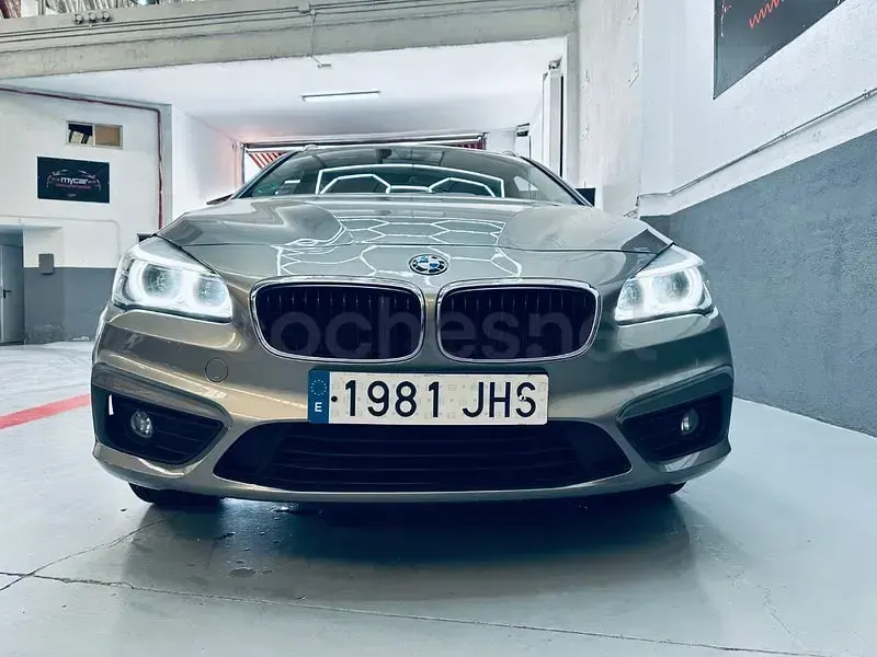 Usado BMW 218 150 CV (110 kW) 2015 Gris / plata Familiar