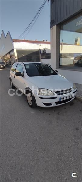 Blanco Usado 2005 Opel Corsa Enjoy Berlina | 1500 € (Buen precio) - Imagen 1/4