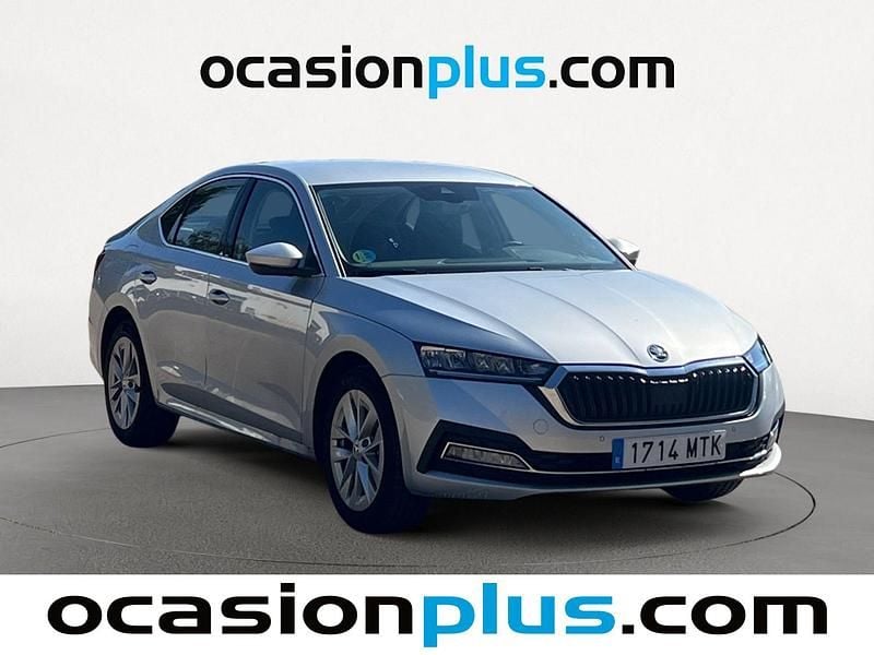 Usado Skoda Octavia Selection 110 HP (80 kW) 2024 Cinzento Sedan
