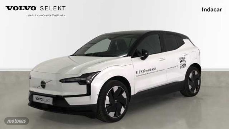 Blanco Usado 2024 Volvo EX30 Performance SUV | 45.900 € - Imagen 1/4