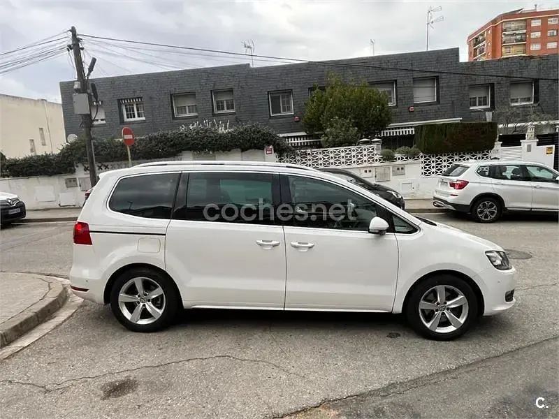 Usado VW Sharan Sport 170 CV (125 kW) 2012 Blanco Monovolumen