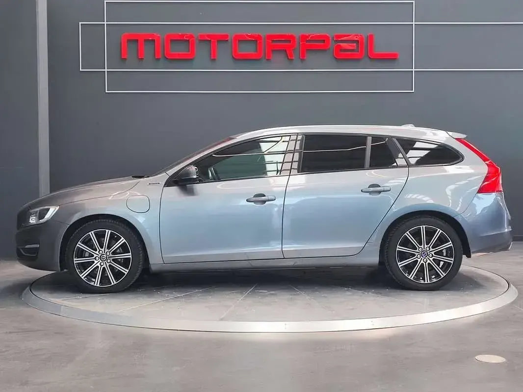 Usado Volvo V60 Summum 231 CV (169 kW) 2016 Gris Familiar