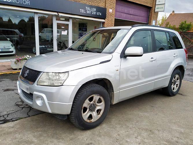 Gris / plata Usado 2007 Suzuki Grand Vitara SUV | 6500 € (Buen precio) - Imagen 1/4
