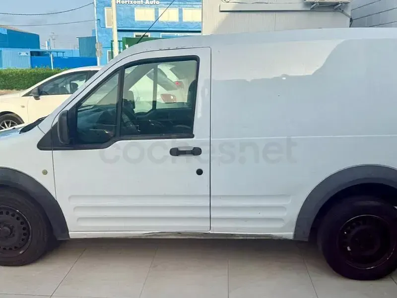 Usado Ford Tourneo Titanium 95 CV (69 kW) 2014 Blanco Monovolumen
