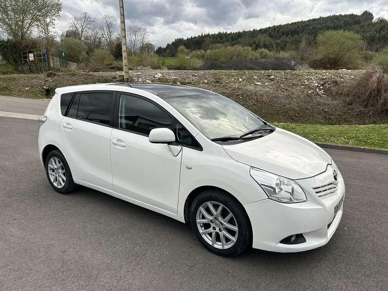 Blanco Usado 2012 Toyota Verso Advance Monovolumen | 14.000 € (Caro) - Imagen 1/4