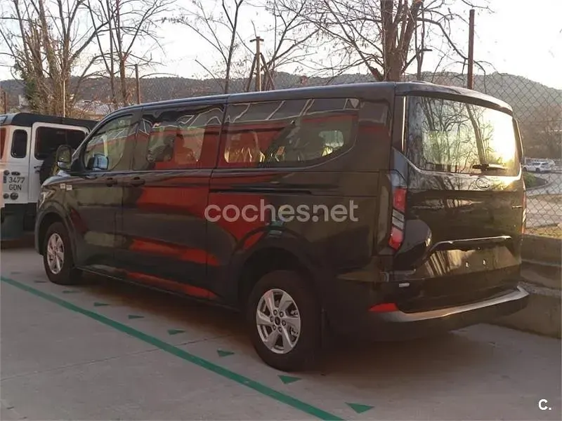 Nuevo Ford Transit Custom 232 CV (170 kW) 2026 Negro Monovolumen