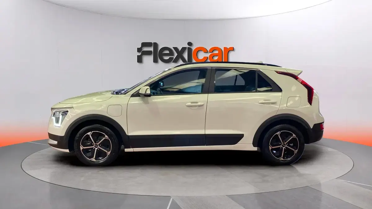 Usado Kia Niro 141 CV (103 kW) 2023 Blanco SUV