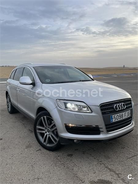 Gris / plata Usado 2006 Audi Q7 SUV | 9999 € (Precio justo) - Imagen 1/4