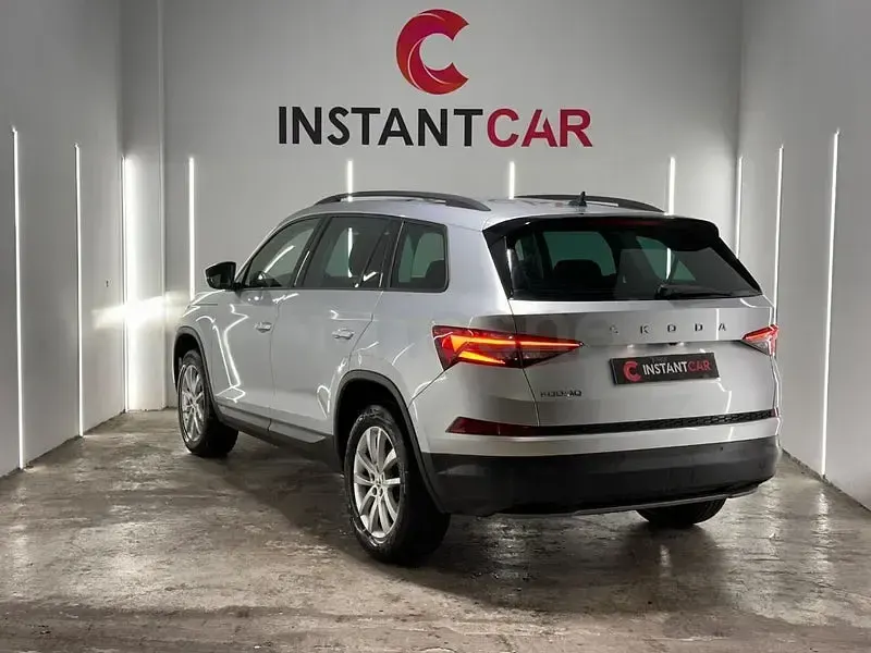 Begagnad Skoda Kodiaq Ambition 150 HK (110 kW) 2024 Blå SUV