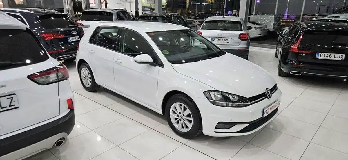 Usado VW Golf VII 110 CV (80 kW) 2019 Blanco Utilitario