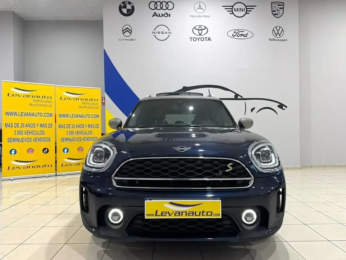 Usado Mini Cooper Countryman 220 CV (161 kW) 2022 Negro SUV