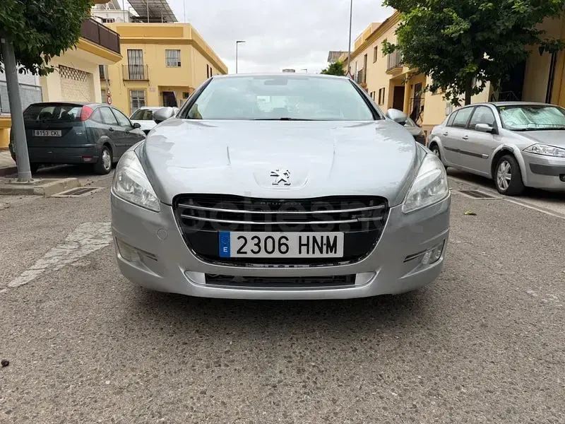 Usado Peugeot 508 Active 115 CV (84 kW) 2014 Gris / plata Berlina