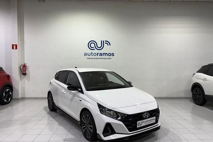Blanco Usado 2023 Hyundai i20 N Line Berlina | 16.690 € (Precio justo) - Imagen 1/4