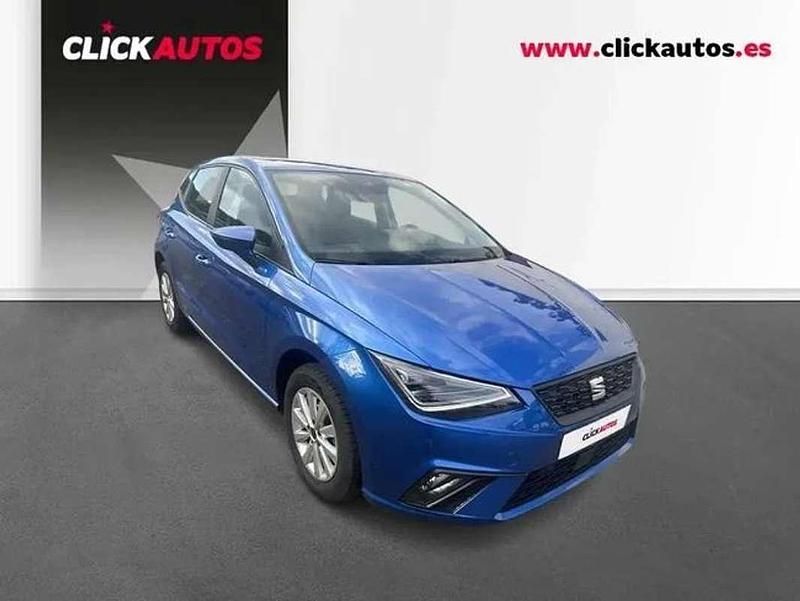 Usado Seat Ibiza Style 111 CV (81 kW) 2023 Azul Utilitario