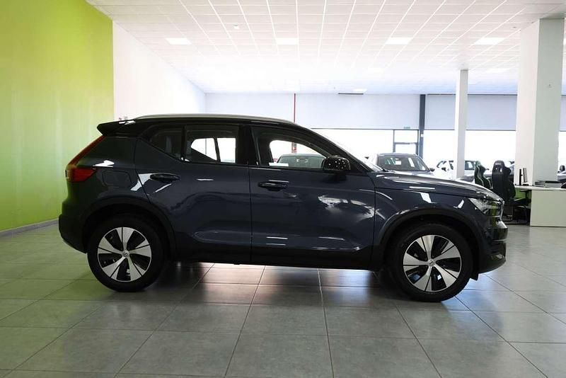Usado Volvo XC40 Momentum 129 CV (94 kW) 2022 Azul SUV